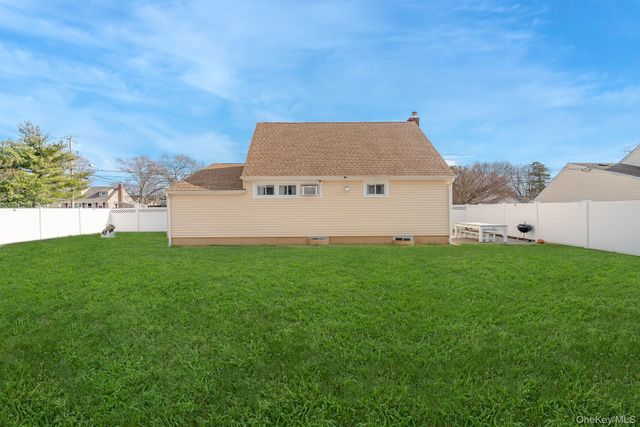 385 Irving Street, Central Islip, NY 11722