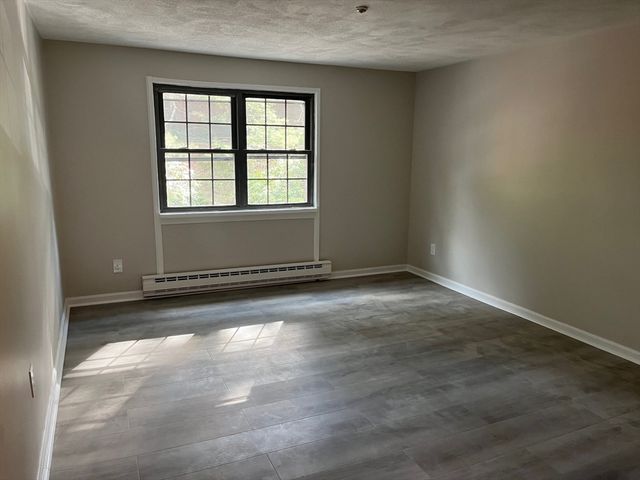 61 Spencer Rd 24I, Boxborough, MA 01719