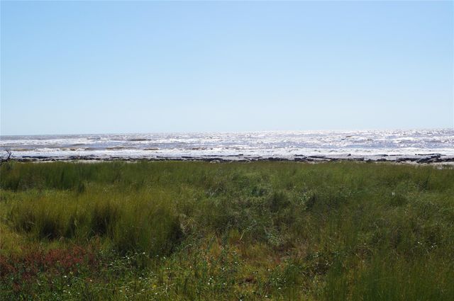 2424 Canal Drive, Sargent, TX 77414