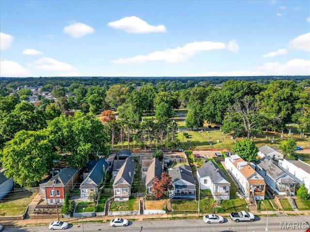 4028 Schiller Place, St Louis, MO 63116