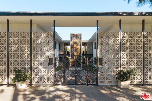 720 S Orange Grove Boulevard 3A, Pasadena, CA 91105