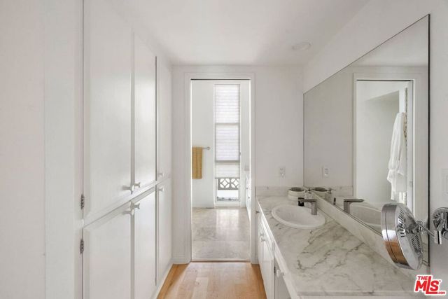 720 S Orange Grove Boulevard 3A, Pasadena, CA 91105