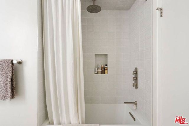 720 S Orange Grove Boulevard 3A, Pasadena, CA 91105