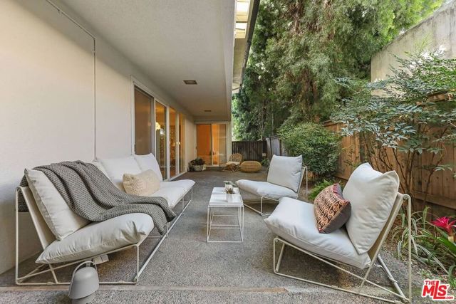 720 S Orange Grove Boulevard 3A, Pasadena, CA 91105