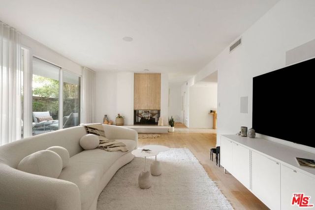 720 S Orange Grove Boulevard 3A, Pasadena, CA 91105