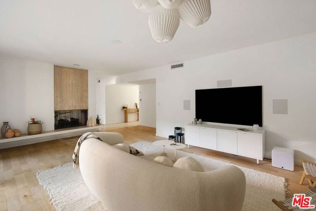 720 S Orange Grove Boulevard 3A, Pasadena, CA 91105