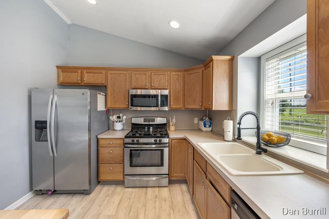2896 Barcroft Drive, Wyoming, MI 49418