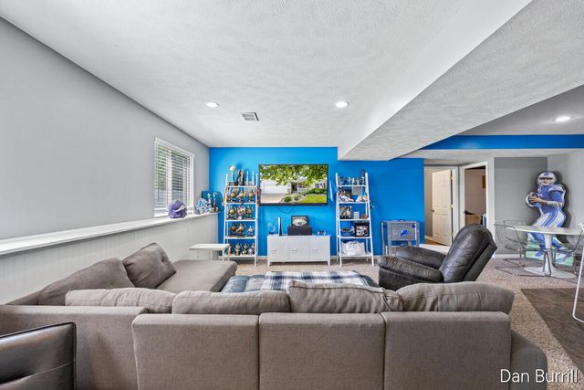 2896 Barcroft Drive, Wyoming, MI 49418
