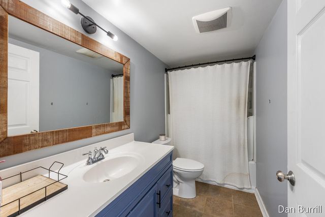 2896 Barcroft Drive, Wyoming, MI 49418