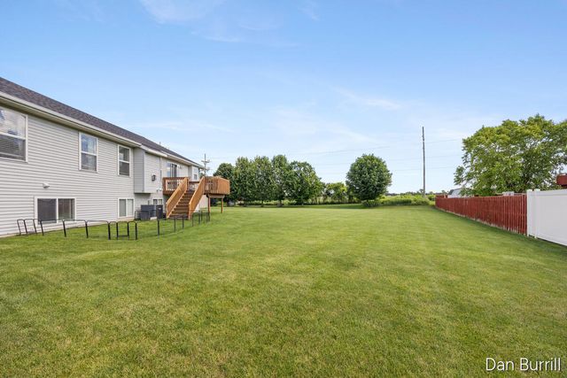 2896 Barcroft Drive, Wyoming, MI 49418