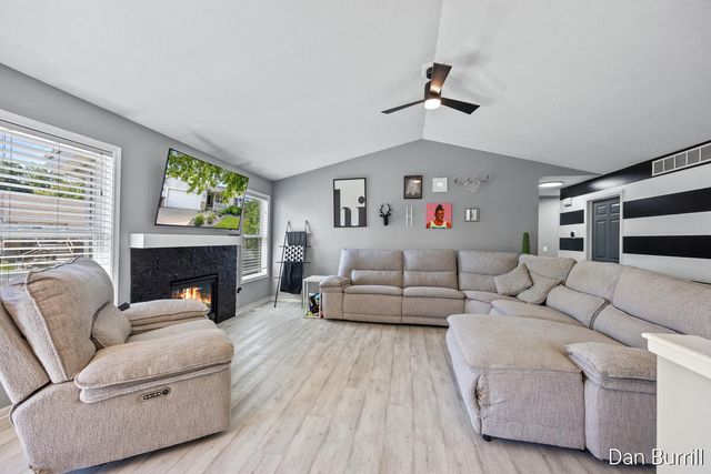 2896 Barcroft Drive, Wyoming, MI 49418