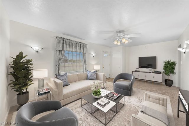 25 S Van Buren Avenue, Barberton, OH 44203