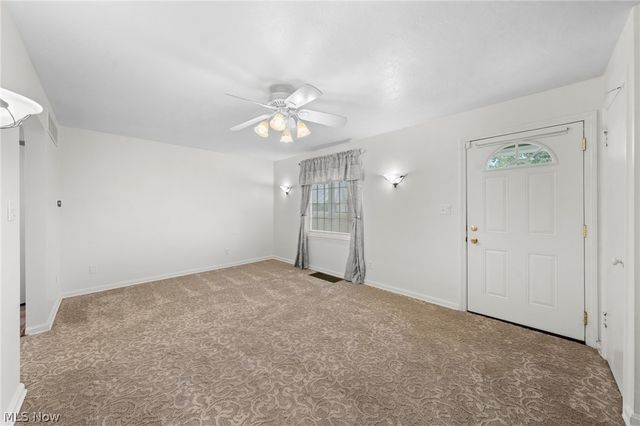 25 S Van Buren Avenue, Barberton, OH 44203