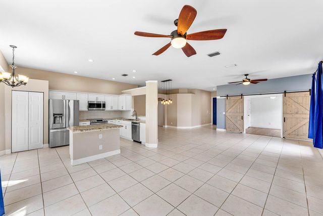 4144 Manor Forest Trail, Boynton Beach, FL 33436