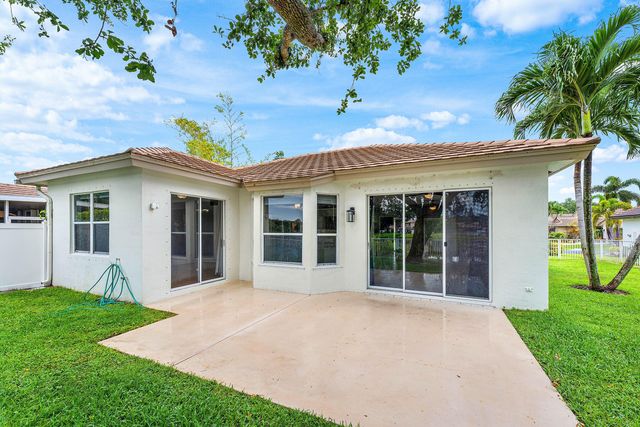 4144 Manor Forest Trail, Boynton Beach, FL 33436