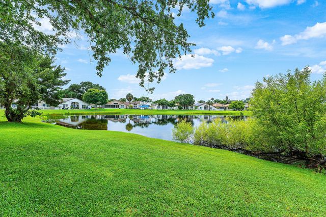 4144 Manor Forest Trail, Boynton Beach, FL 33436