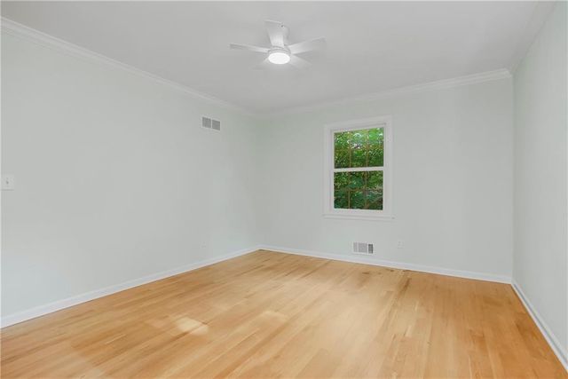 10006 Linden Street, Overland Park, KS 66207