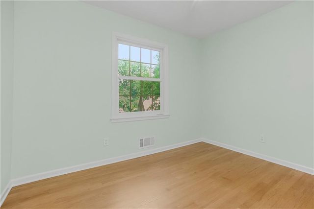 10006 Linden Street, Overland Park, KS 66207