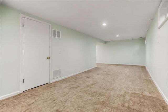 10006 Linden Street, Overland Park, KS 66207