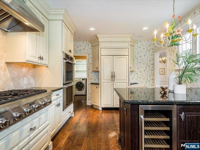 69 Stewart Road, Essex Fells, NJ 07021