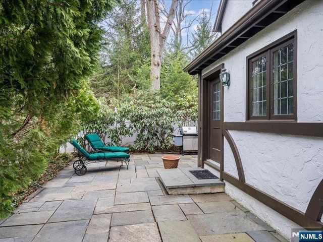 69 Stewart Road, Essex Fells, NJ 07021