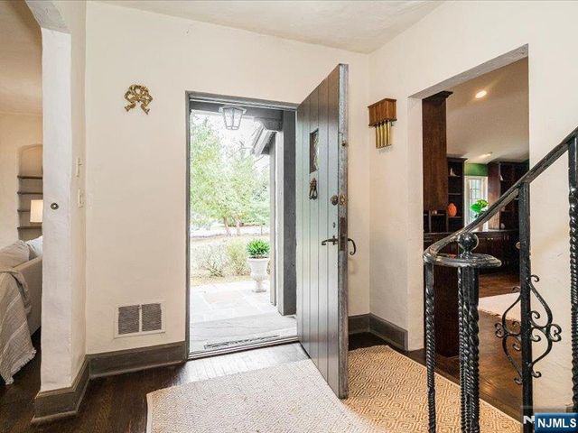 69 Stewart Road, Essex Fells, NJ 07021