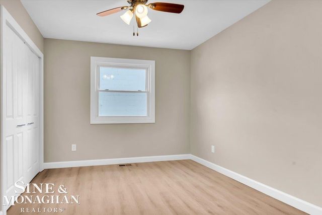 985 Fairledge Avenue, Lake Orion, MI 48362