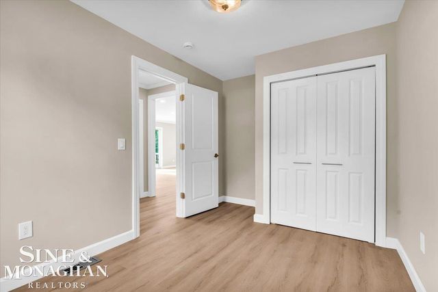 985 Fairledge Avenue, Lake Orion, MI 48362