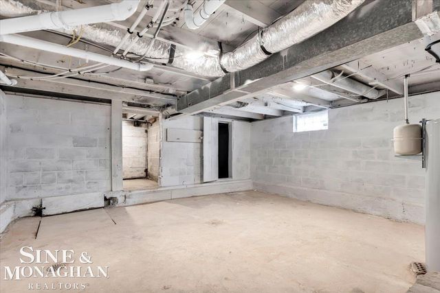 985 Fairledge Avenue, Lake Orion, MI 48362