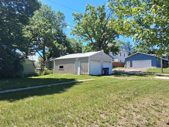 535 5th Avenue NE, Saint Cloud, MN 56304