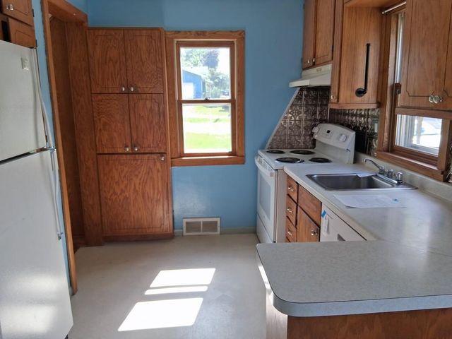 535 5th Avenue NE, Saint Cloud, MN 56304