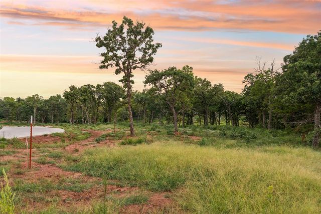 2001 Liberty Lake Trail, Guthrie, OK 73044