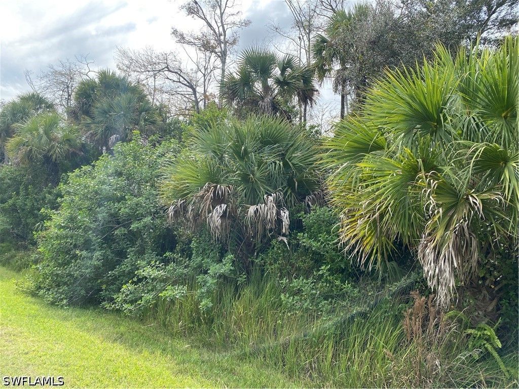 4260 22nd AVE SE, Naples, FL 34117