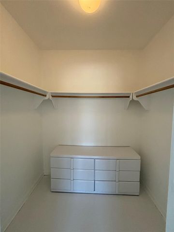 338 Sailmaster ST, Lakeway, TX 78734