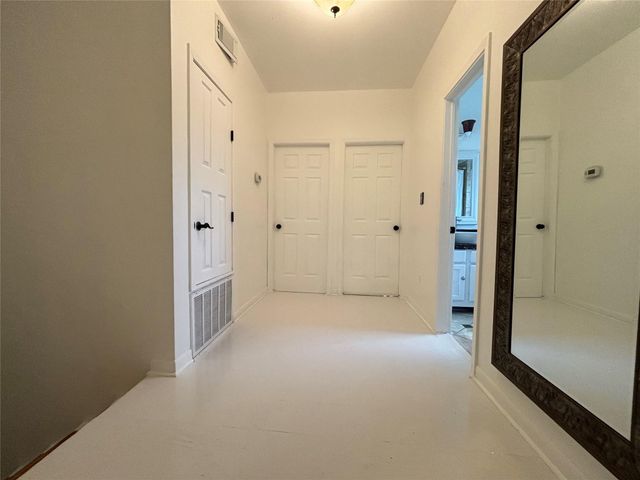 338 Sailmaster ST, Lakeway, TX 78734