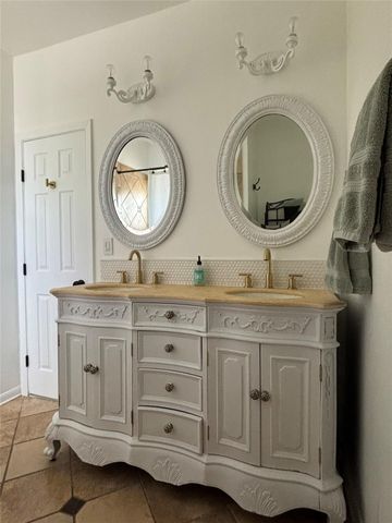 338 Sailmaster ST, Lakeway, TX 78734