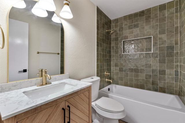 1702 Cinnamon PATH, Austin, TX 78704