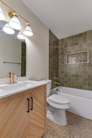 1702 Cinnamon PATH, Austin, TX 78704