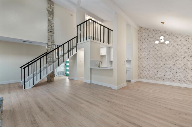 1702 Cinnamon PATH, Austin, TX 78704