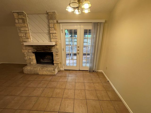 1702 Cinnamon PATH, Austin, TX 78704
