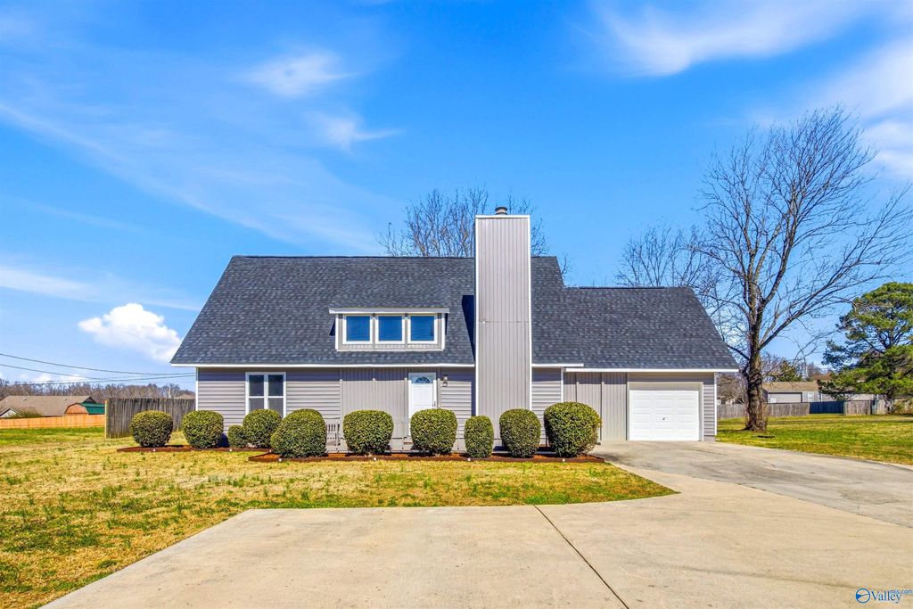 23065 Pepper Road, Athens, AL 35613