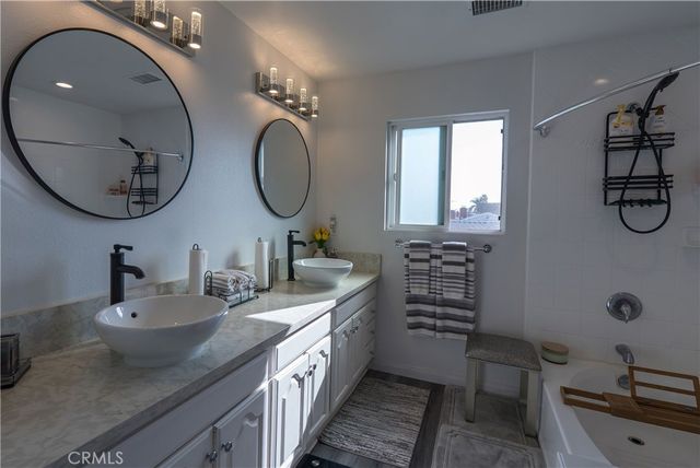 6103 Michelson Street, Lakewood, CA 90713