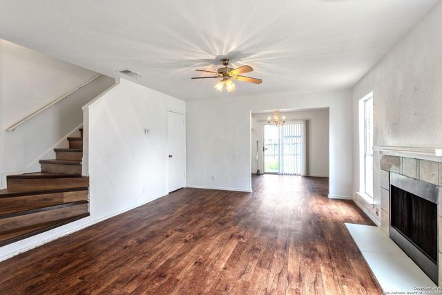 7026 Elmbank, San Antonio, TX 78244