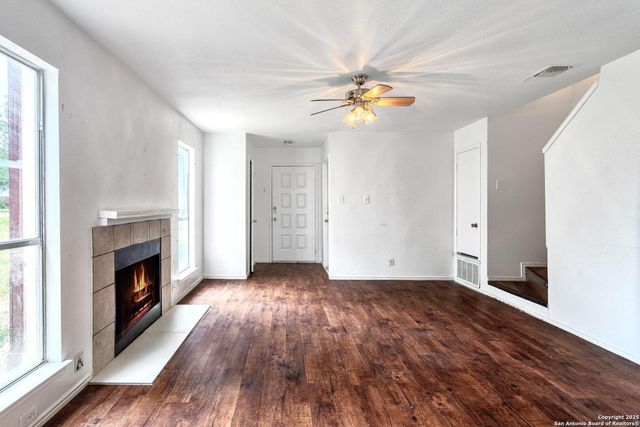 7026 Elmbank, San Antonio, TX 78244