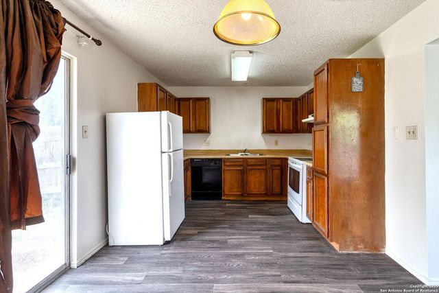 7026 Elmbank, San Antonio, TX 78244