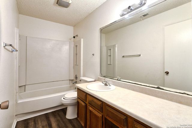 7026 Elmbank, San Antonio, TX 78244