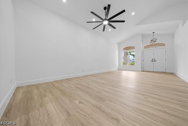 13609 Admiral CT, Fort Myers, FL 33912