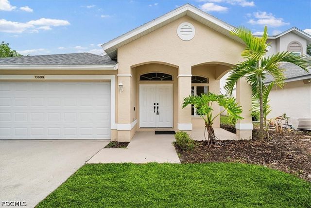 13609 Admiral CT, Fort Myers, FL 33912