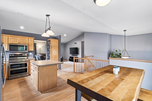 1820 Highland Trail, Saint Cloud, MN 56301