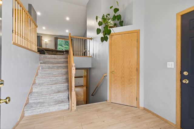 1820 Highland Trail, Saint Cloud, MN 56301